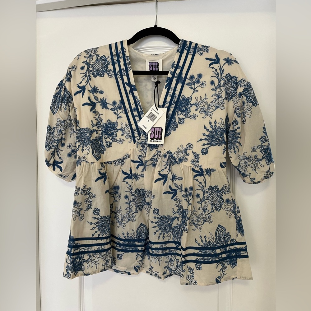 Sui by Anna Sui Embroidered V-neck Top - XS